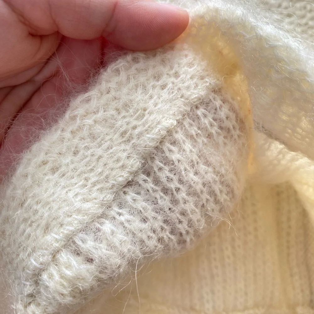 Vintage - Women's Cream Button Up Ruffle Collar Pure Wool Cardigan - Picture 8 of 11